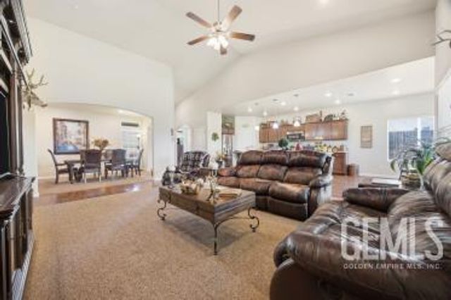 14515 Southernwood Avenue, Bakersfield, CA 93314
