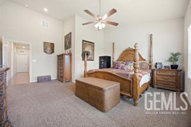 14515 Southernwood Avenue, Bakersfield, CA 93314