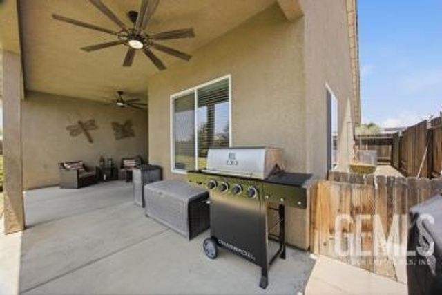 14515 Southernwood Avenue, Bakersfield, CA 93314