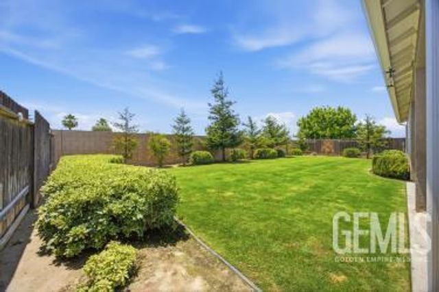 14515 Southernwood Avenue, Bakersfield, CA 93314