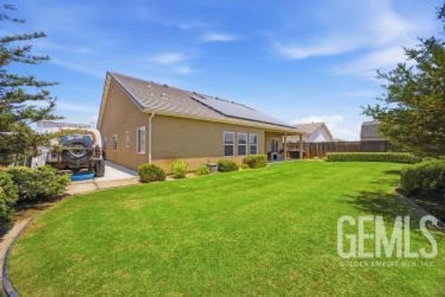 14515 Southernwood Avenue, Bakersfield, CA 93314