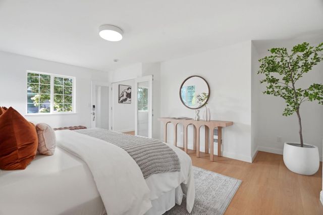 1017 Beech Street, East Palo Alto, CA 94303