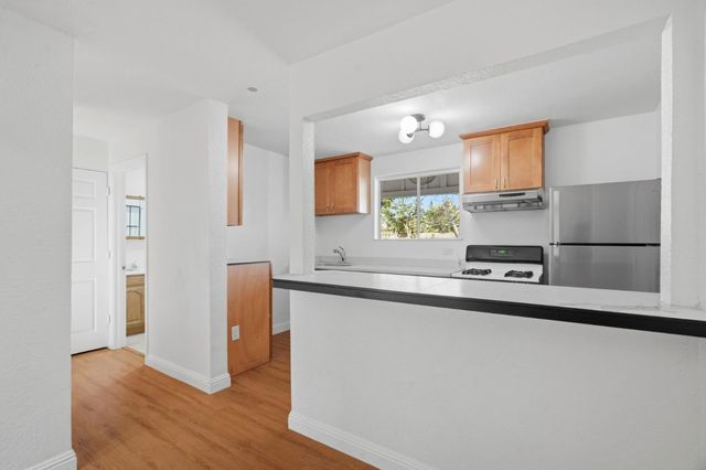 1017 Beech Street, East Palo Alto, CA 94303