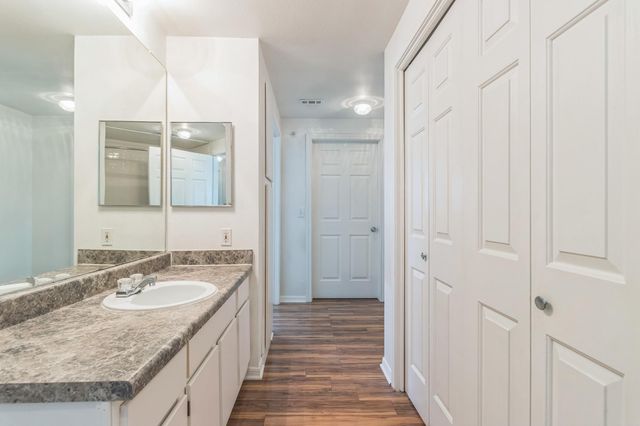 2320 Gracy Farms LN 522, Austin, TX 78758