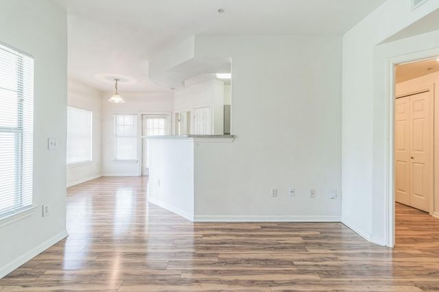 2320 Gracy Farms LN 522, Austin, TX 78758