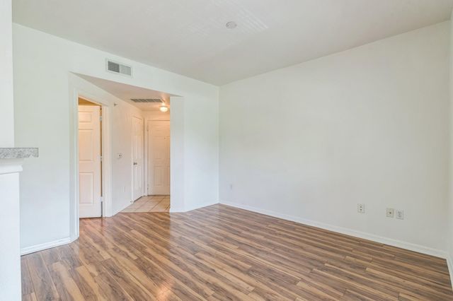 2320 Gracy Farms LN 522, Austin, TX 78758