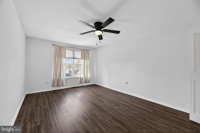 1059 HARBOUR DR, Palmyra, NJ 08065