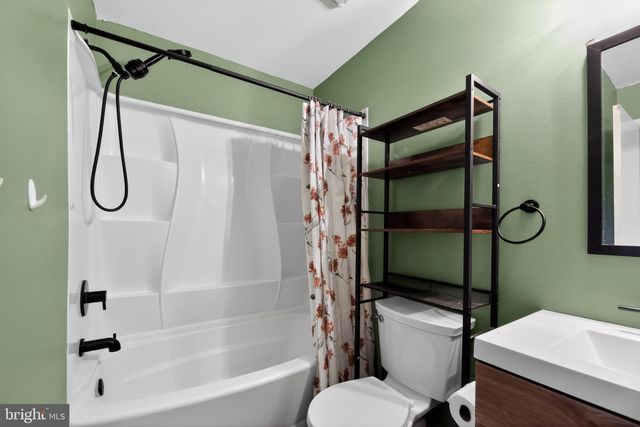 1059 HARBOUR DR, Palmyra, NJ 08065