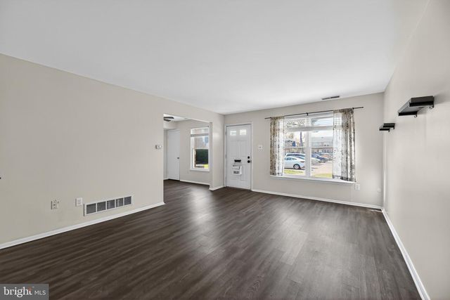 1059 HARBOUR DR, Palmyra, NJ 08065