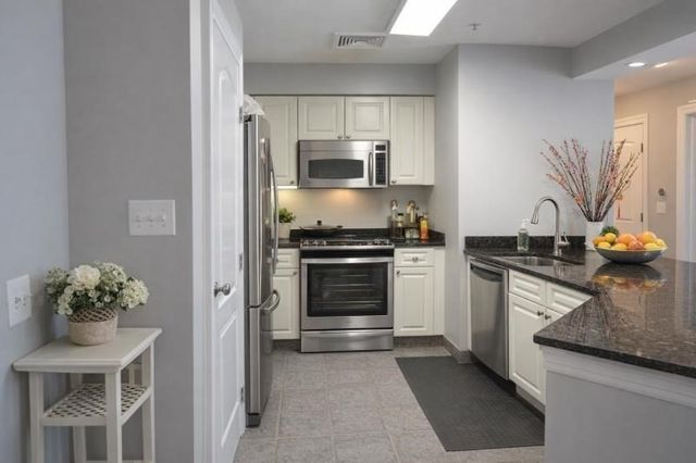 501 Commerce Dr 4-308, Braintree, MA 02184