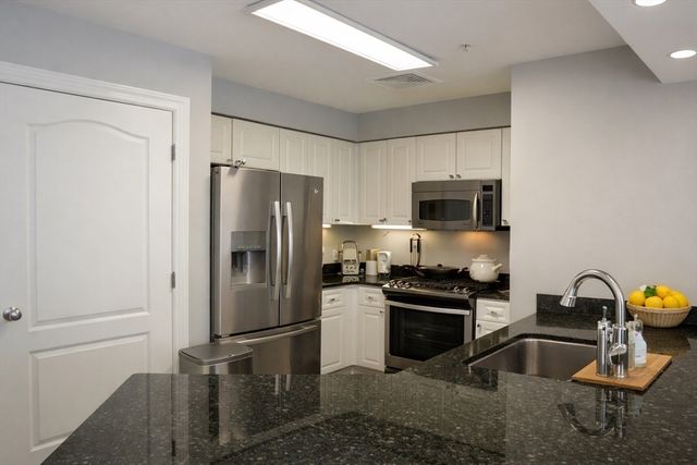 501 Commerce Dr 4-308, Braintree, MA 02184