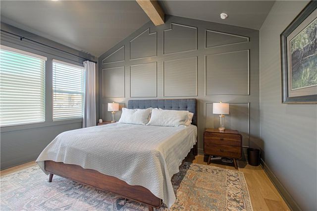 8129 N Farley Avenue, Kansas City, MO 64158