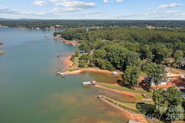 348 Catalina Drive, Mooresville, NC 28117