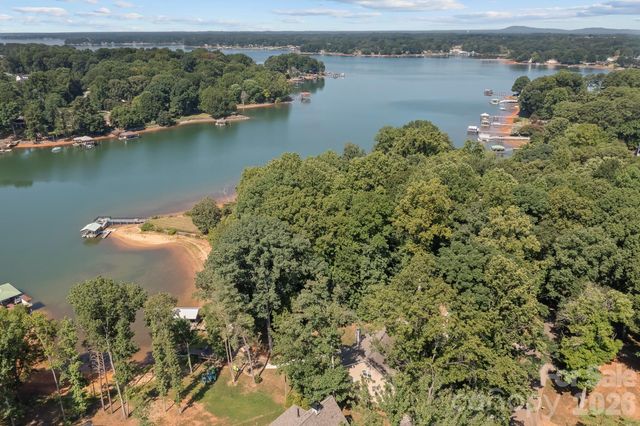 348 Catalina Drive, Mooresville, NC 28117