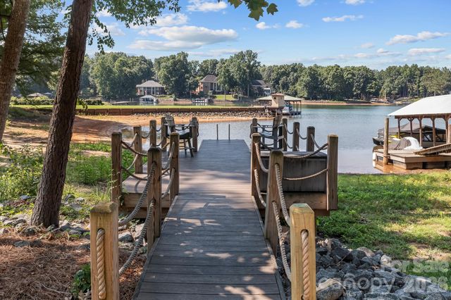 348 Catalina Drive, Mooresville, NC 28117