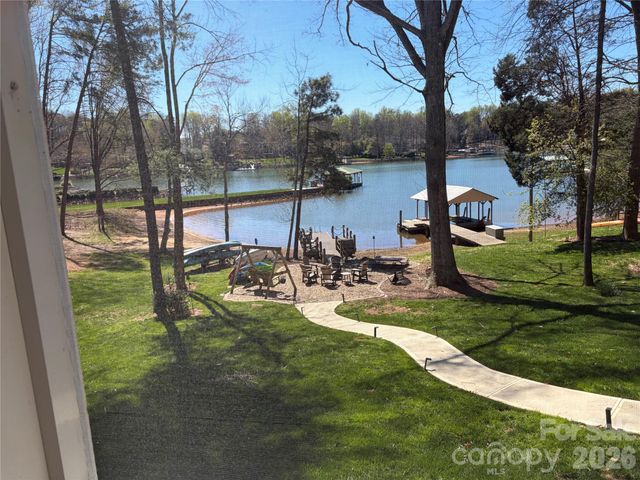 348 Catalina Drive, Mooresville, NC 28117