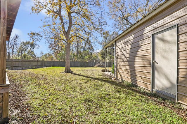 104 County Road 4534, Dayton, TX 77535