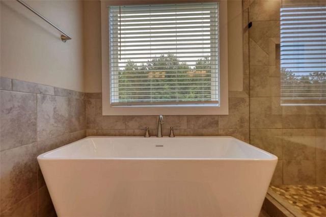 2412 Waterside Drive, Monroe, GA 30655