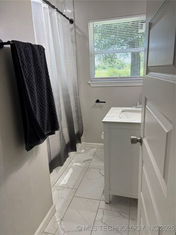 1665 SW Oklahoma Avenue, Bartlesville, OK 74003