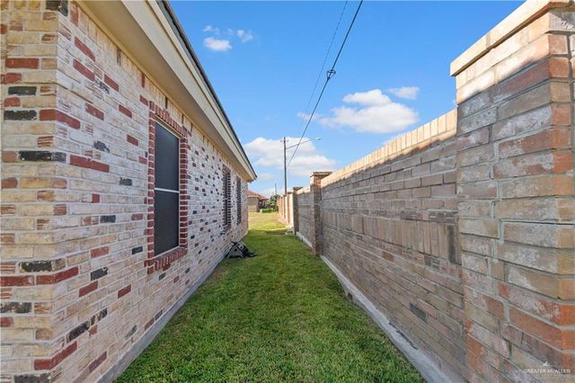 1141 Fairway Lane, Harlingen, TX 78550