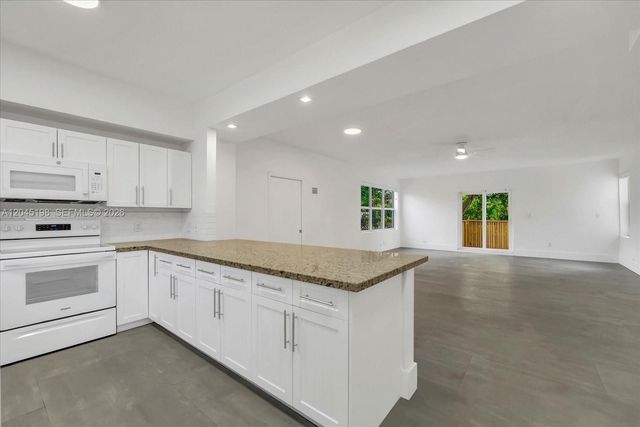 13415 NW 22nd Avenue, Miami, FL 33167