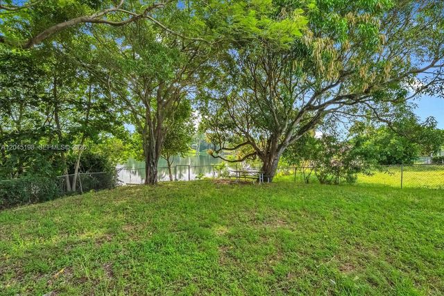 13415 NW 22nd Avenue, Miami, FL 33167