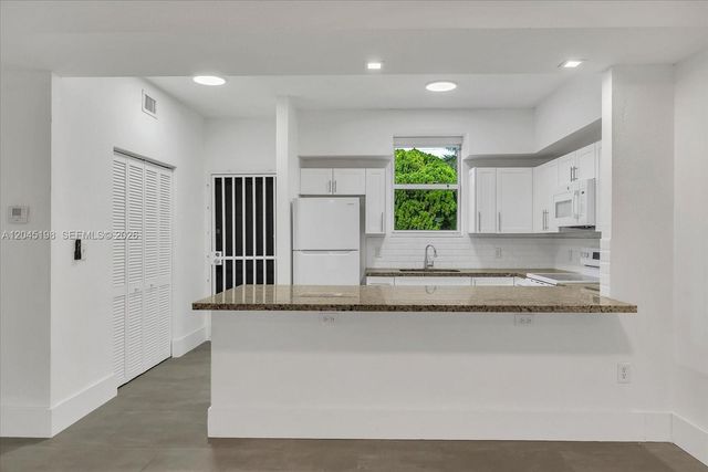 13415 NW 22nd Avenue, Miami, FL 33167