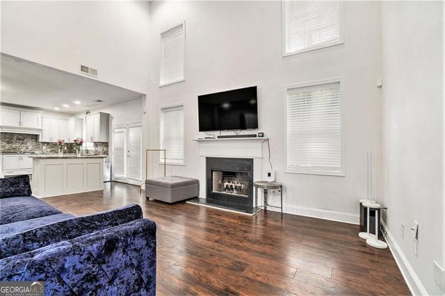 2798 Glenlocke Circle NW, Atlanta, GA 30318