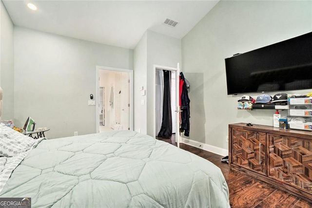 2798 Glenlocke Circle NW, Atlanta, GA 30318