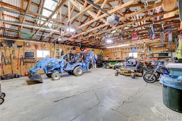 17628 Little Piasa Road, Dow, IL 62022