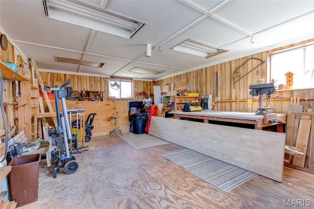 17628 Little Piasa Road, Dow, IL 62022