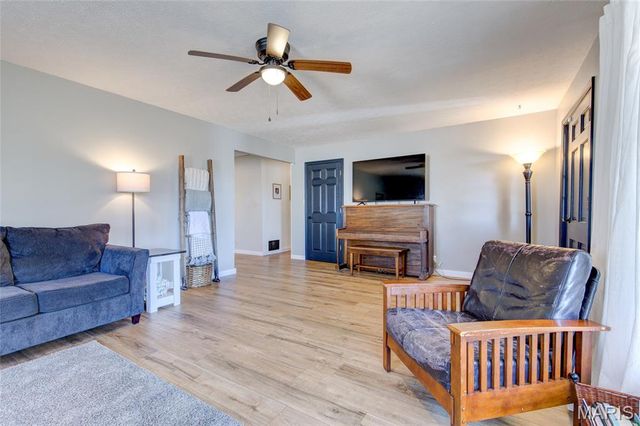 17628 Little Piasa Road, Dow, IL 62022