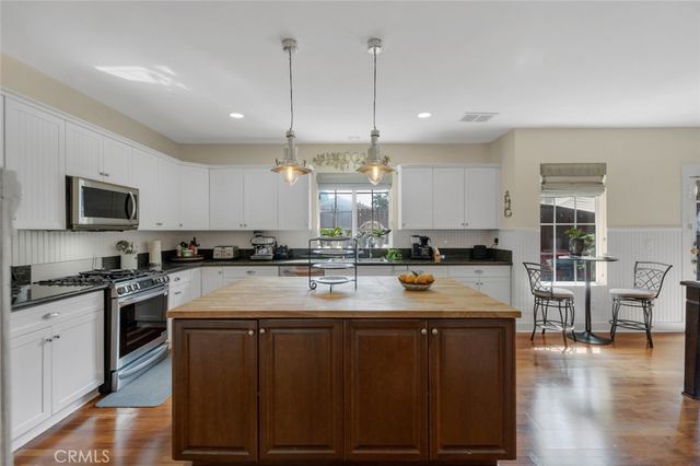 20150 Hemmingway Street, Winnetka, CA 91306