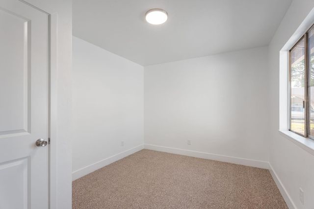 1928 S Linwood Street, Visalia, CA 93277