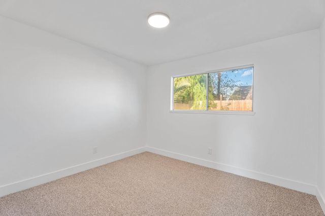 1928 S Linwood Street, Visalia, CA 93277