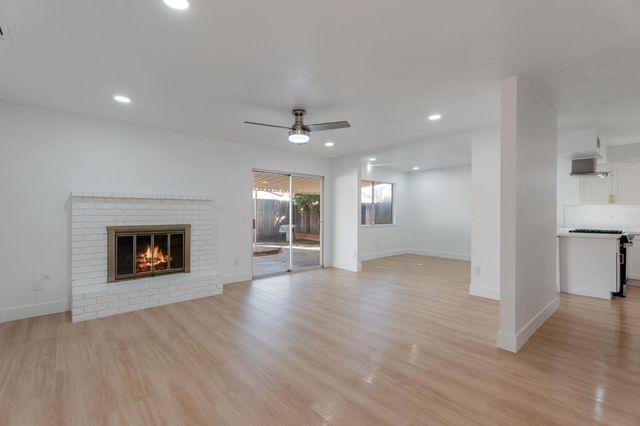 1928 S Linwood Street, Visalia, CA 93277