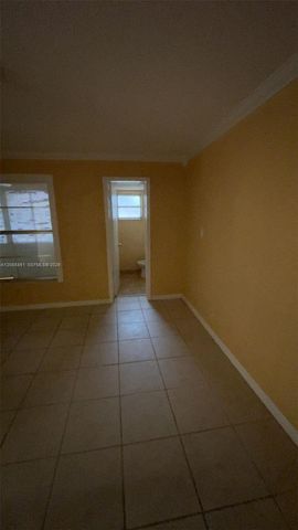 3777 NW 78th Avenue 10G, Davie, FL 33024