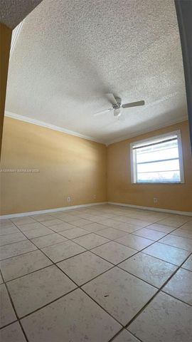 3777 NW 78th Avenue 10G, Davie, FL 33024