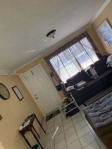 3777 NW 78th Avenue 10G, Davie, FL 33024