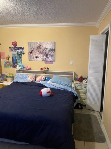 3777 NW 78th Avenue 10G, Davie, FL 33024