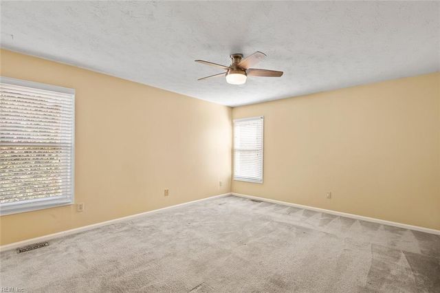 804 Lancaster LN, Newport News, VA 23602