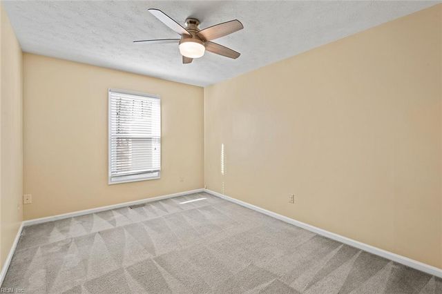 804 Lancaster LN, Newport News, VA 23602