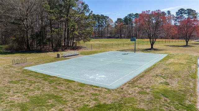 804 Lancaster LN, Newport News, VA 23602