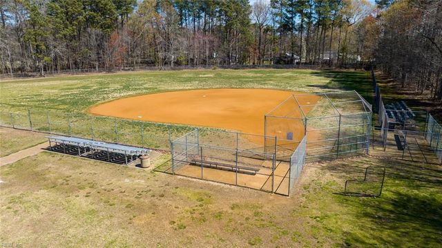 804 Lancaster LN, Newport News, VA 23602