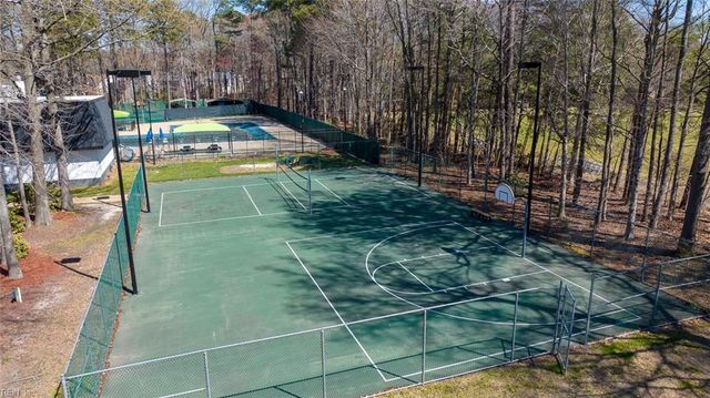 804 Lancaster LN, Newport News, VA 23602