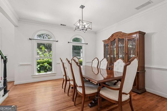 1496 Fallsbrook Court NW, Acworth, GA 30101