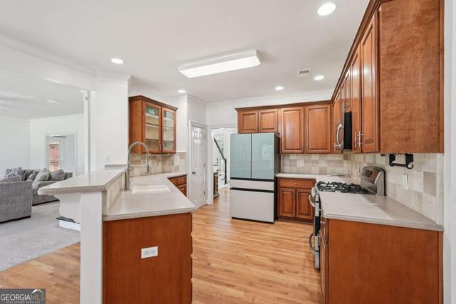 1496 Fallsbrook Court NW, Acworth, GA 30101