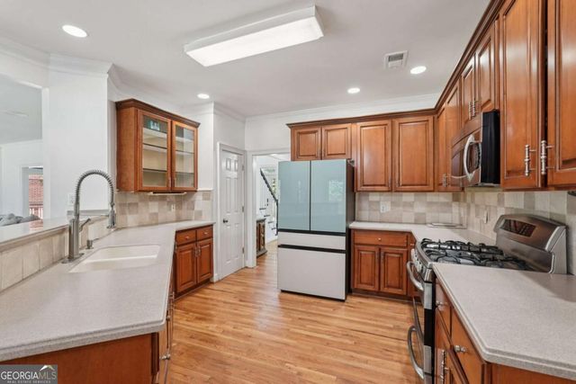 1496 Fallsbrook Court NW, Acworth, GA 30101