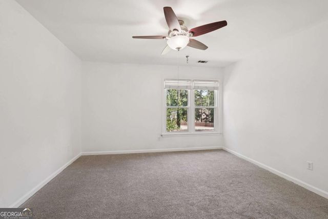 1496 Fallsbrook Court NW, Acworth, GA 30101