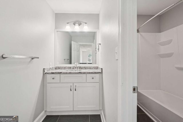 1496 Fallsbrook Court NW, Acworth, GA 30101